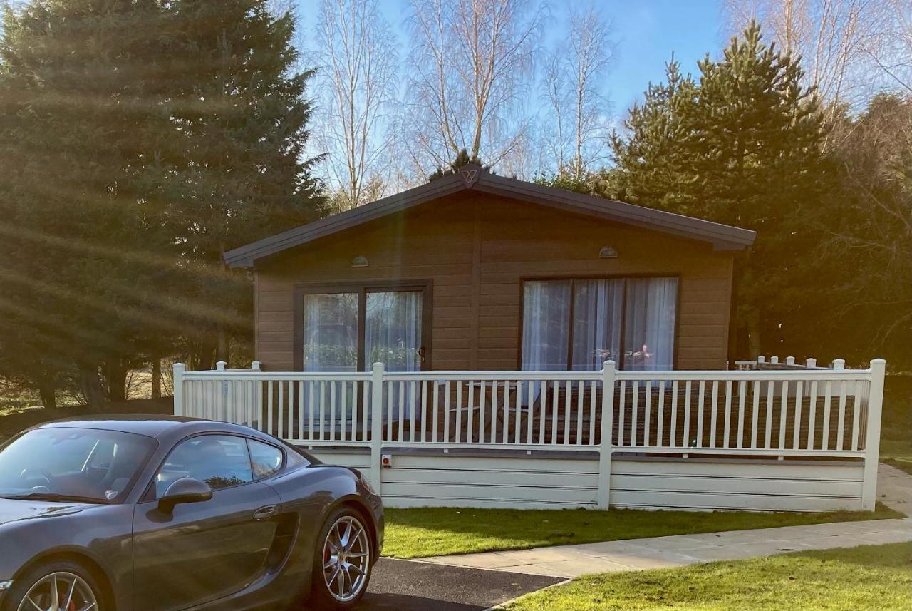 Gleneagles Lodge With Hot Tub Йорк Экстерьер фото